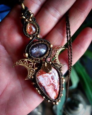 Pendant necklace