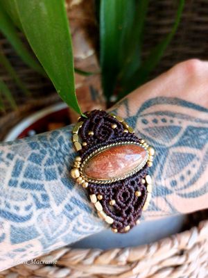 Macrame bracelet sunstone