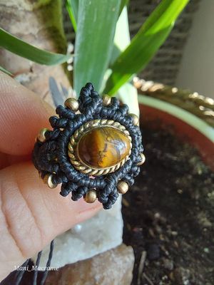 Tiger eye macrame ring