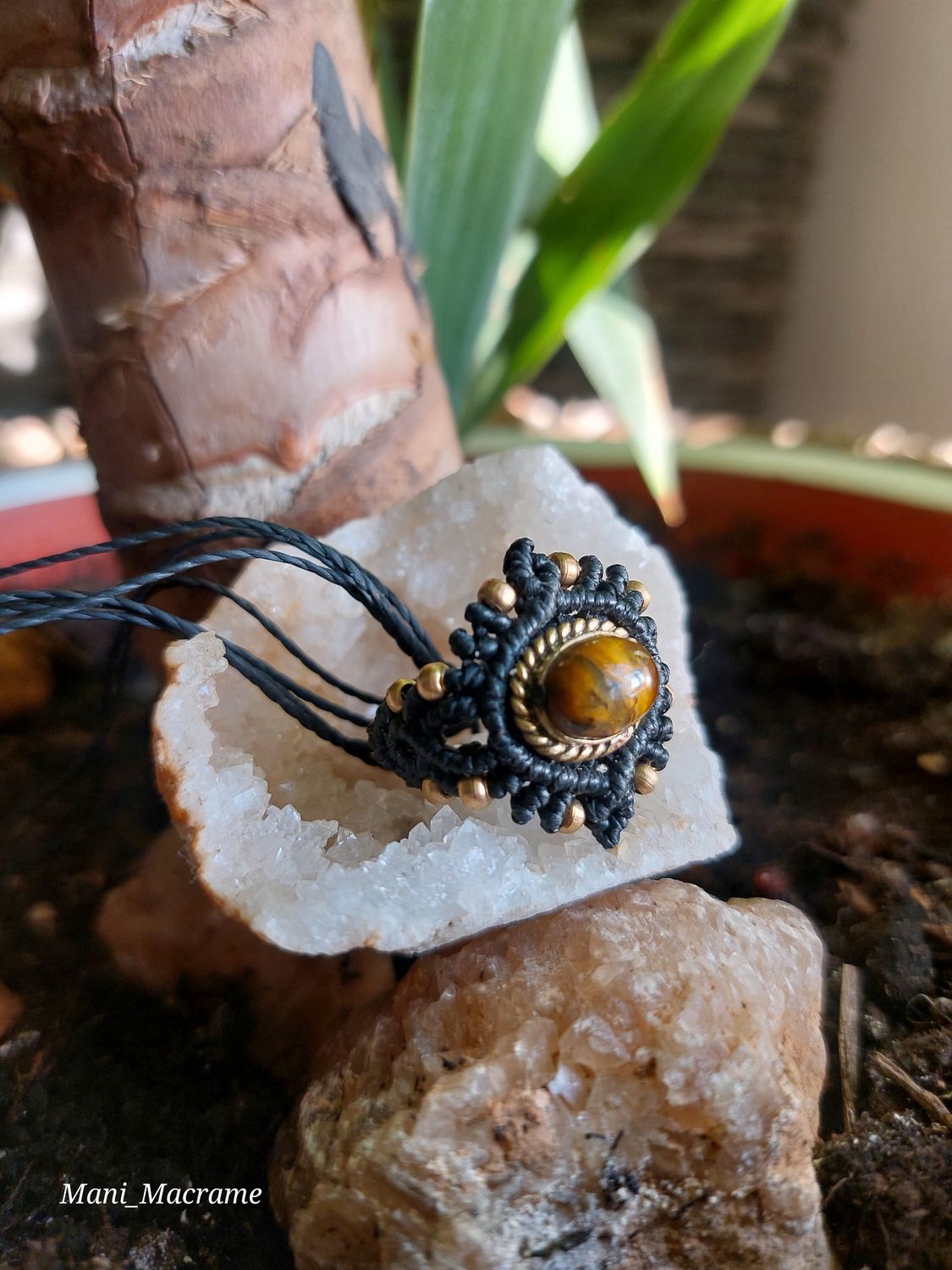 Tiger eye macrame ring