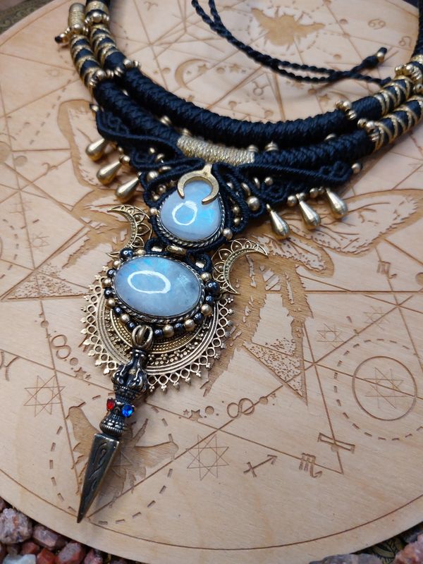 Dorje necklace black