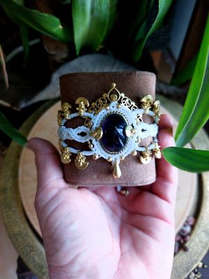 Chunky bracelet white