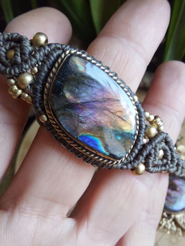 Spectrolite bracelet 