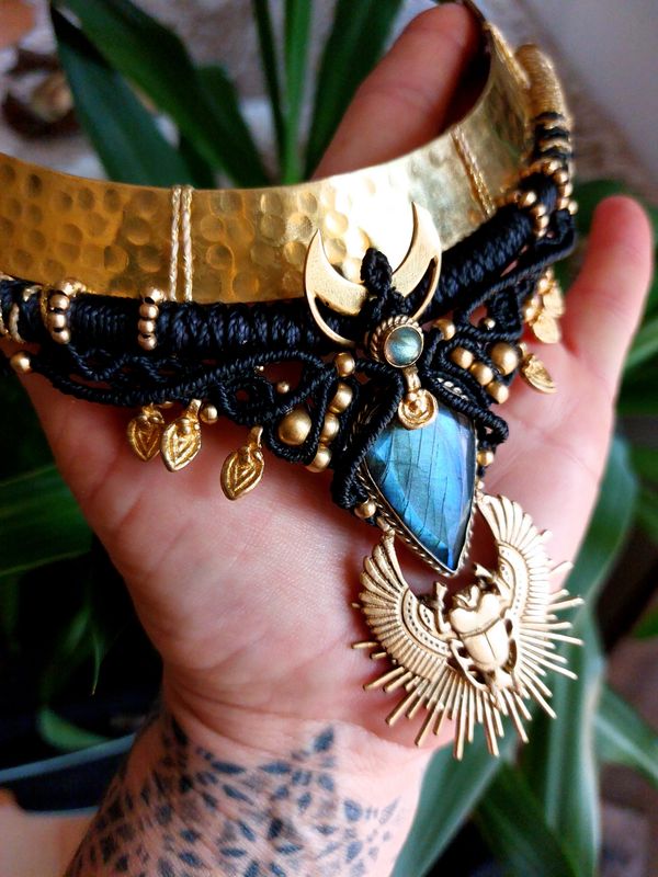 Statement torque necklace order x 2