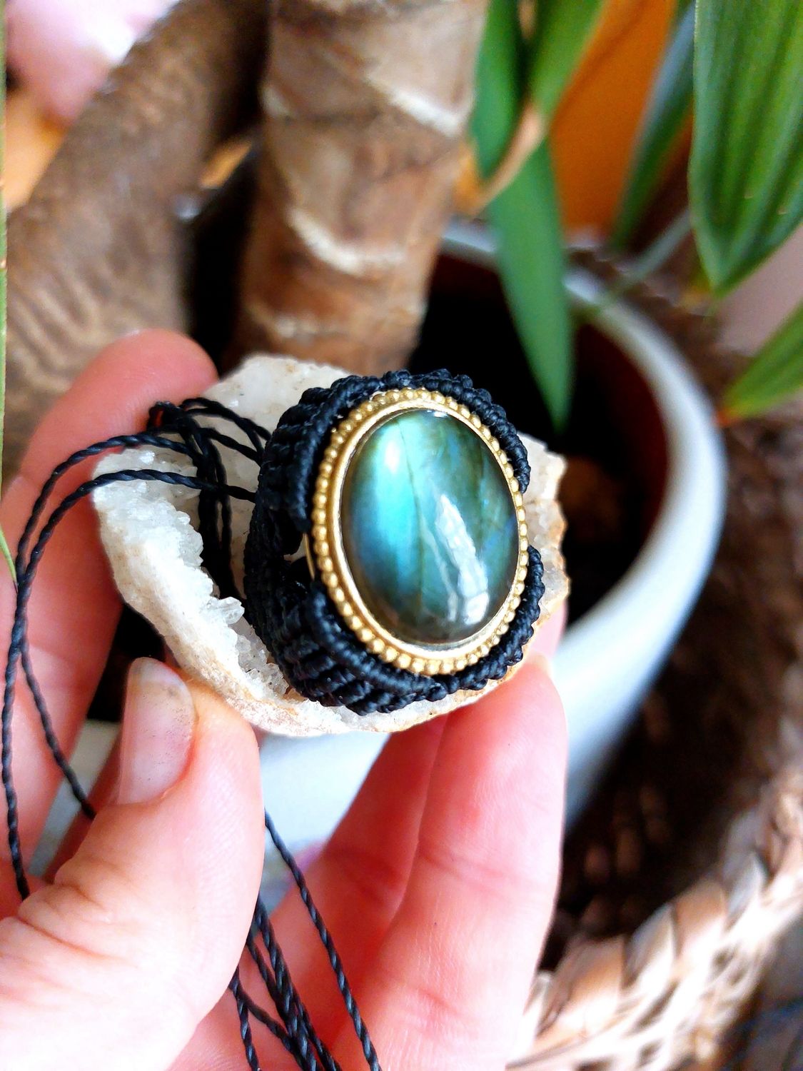 Chunky Labradorite macrame ring