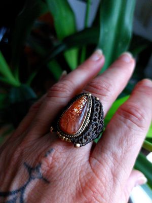 Sunstone macrame ring