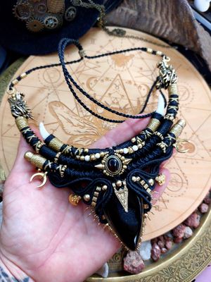 Bloodmoon necklace 