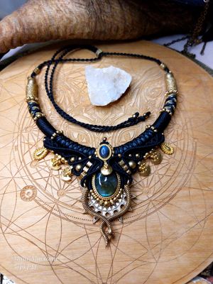 Obscura necklace 