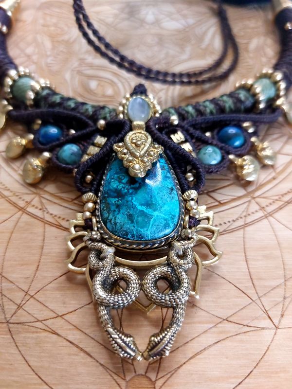 Chrysocolla snake necklace 