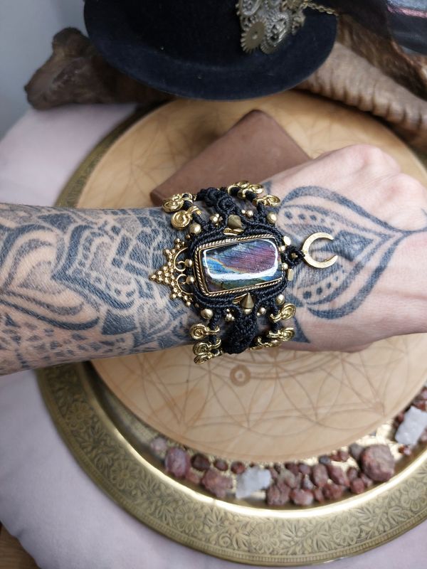 Chunky black bracelet