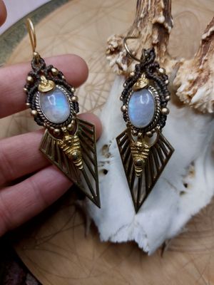 Lunar Hive Priestess Earrings