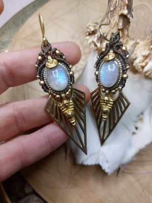 Lunar Hive Priestess Earrings