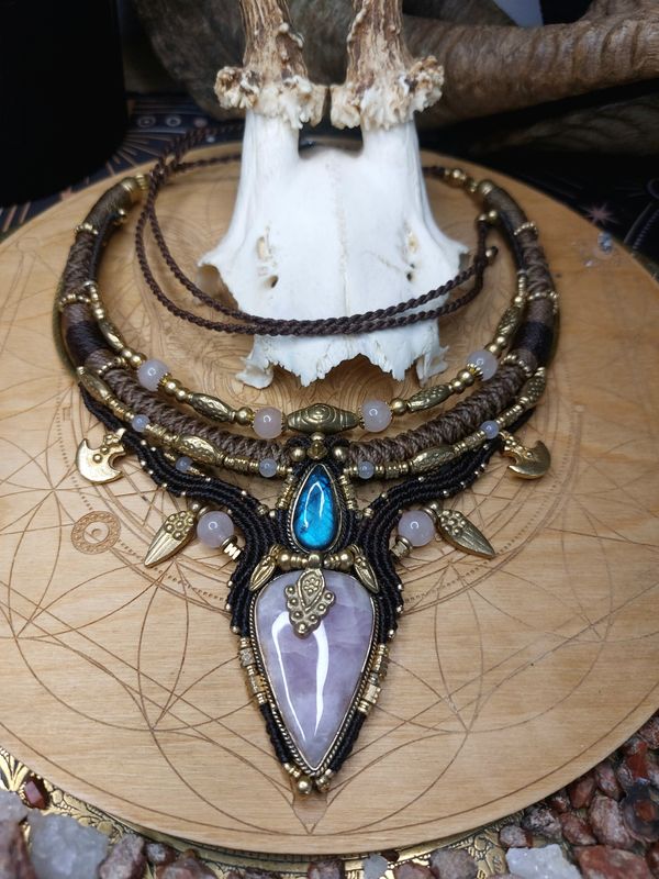 Mystic heart amulet