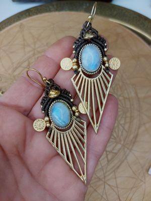 Long fan moonstone earrings 
