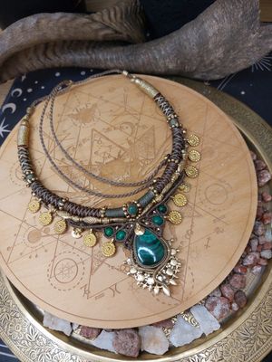 Golden forest malachite necklace