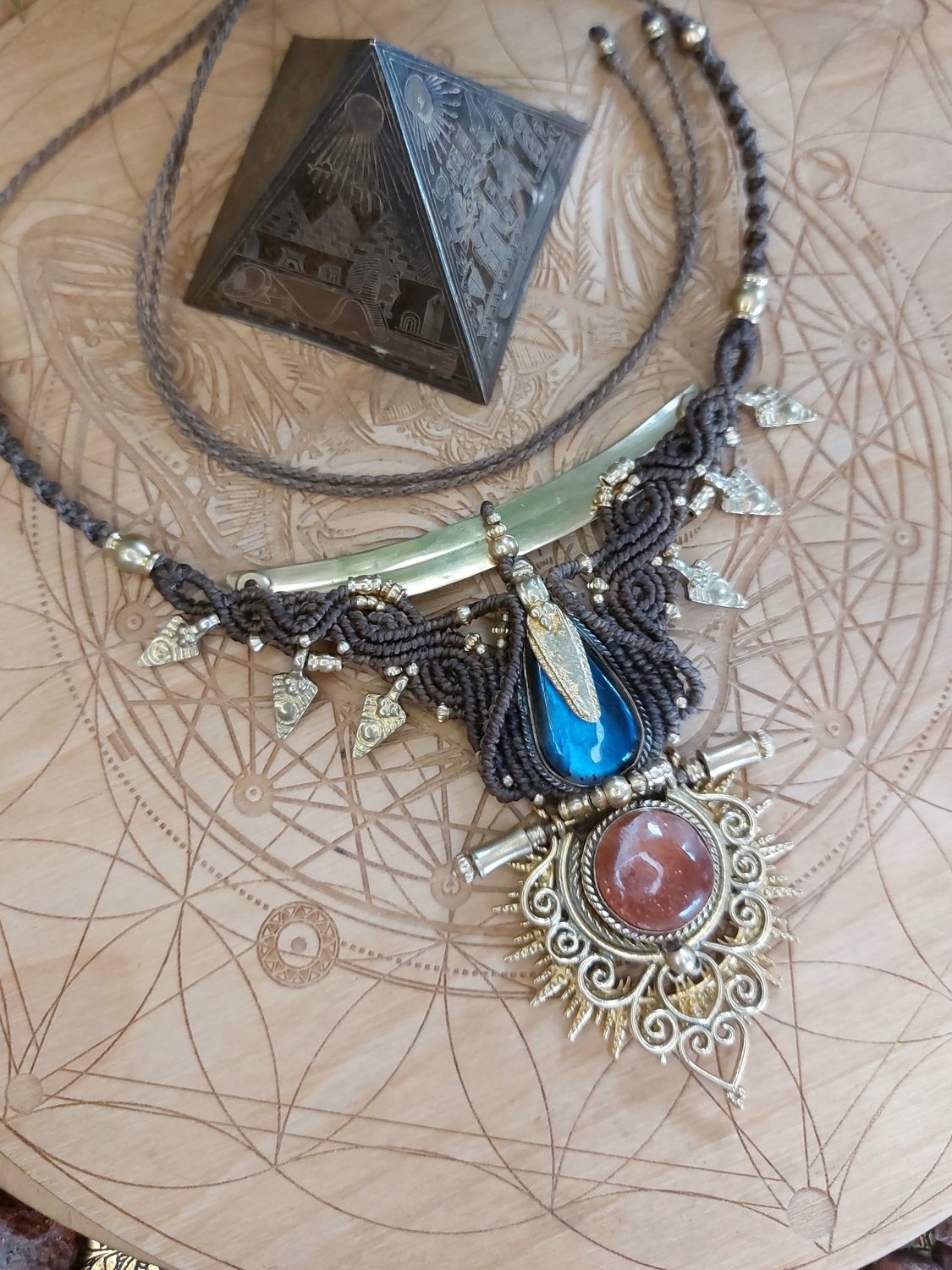 Solaris Rift Necklace