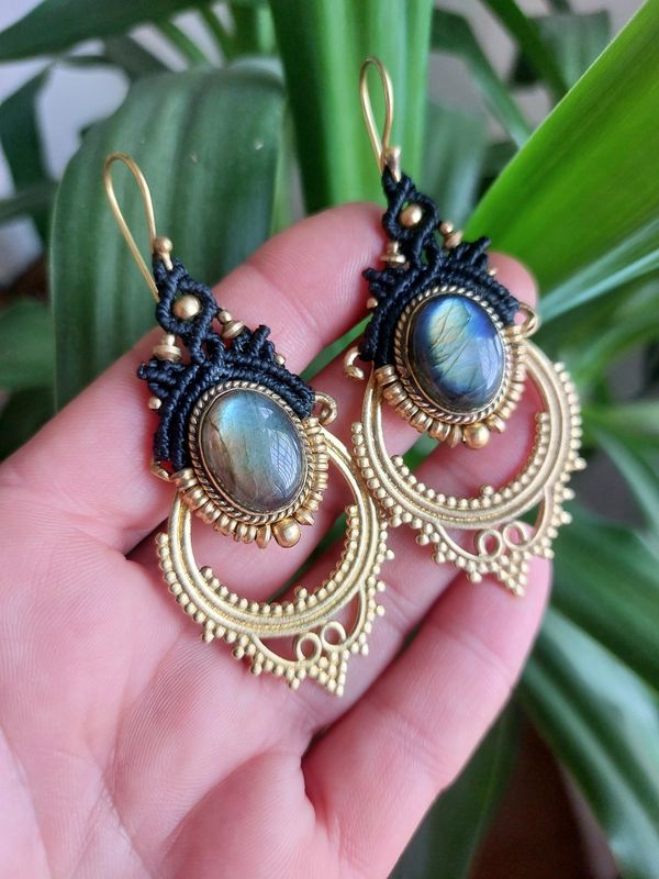 Moonshadow labradorite earrings