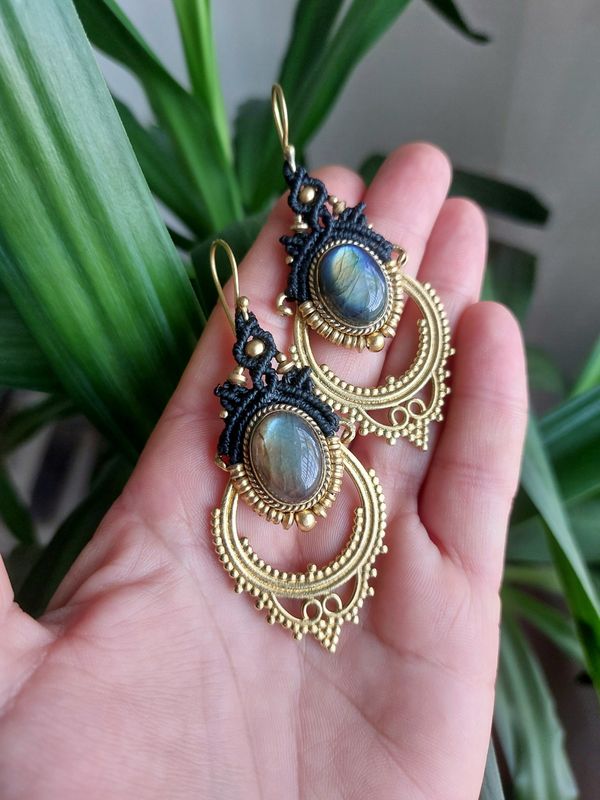 Moonshadow labradorite earrings