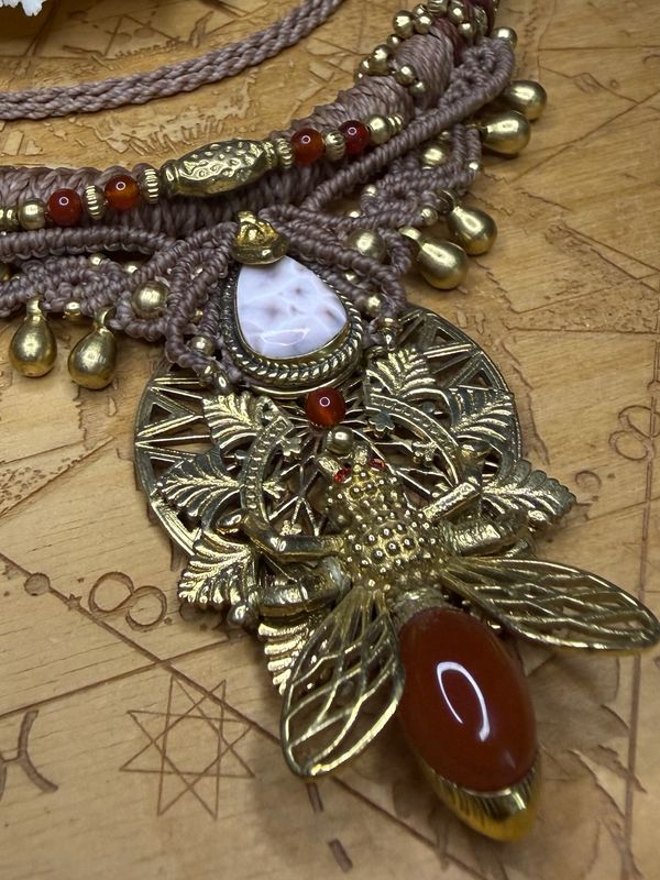 Bee Talisman