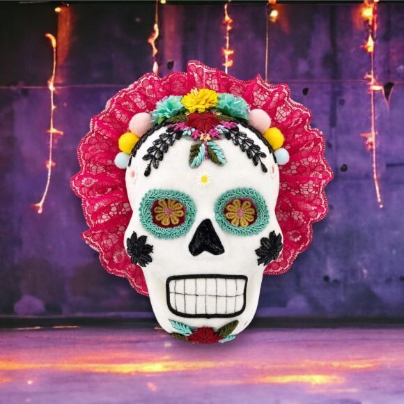 9&quot; Day Of The Dead White Skeleton Head Halloween Decor NEW 2024