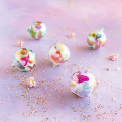 Color Couture Ball Ornament Set Of 5 Christmas Decor Glitterville *SHIPS WITHIN 10 DAYS* NEW 2025