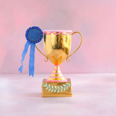 PRE-ORDER 21.5" Triumphant Trophy Display Christmas Decor Glitterville *SHIPS 10/2026* NEW 2026