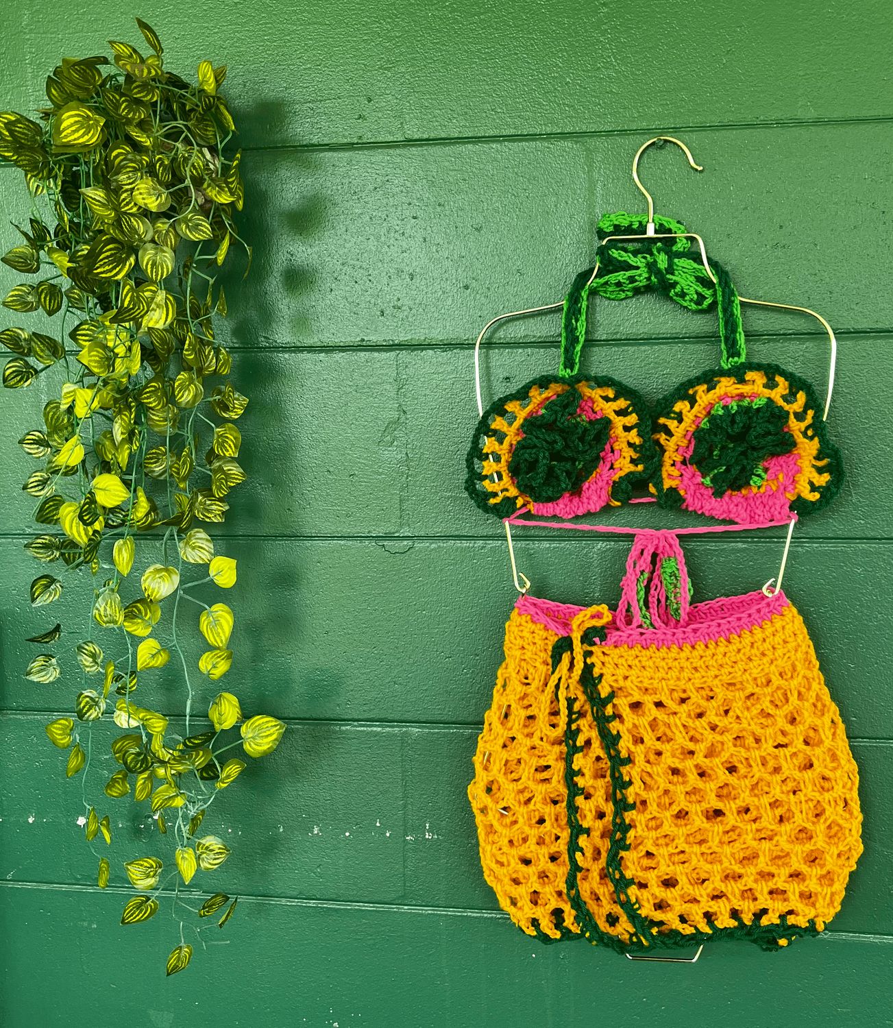HIBISCUS INSPIRED HANDMADE CROCHET SET