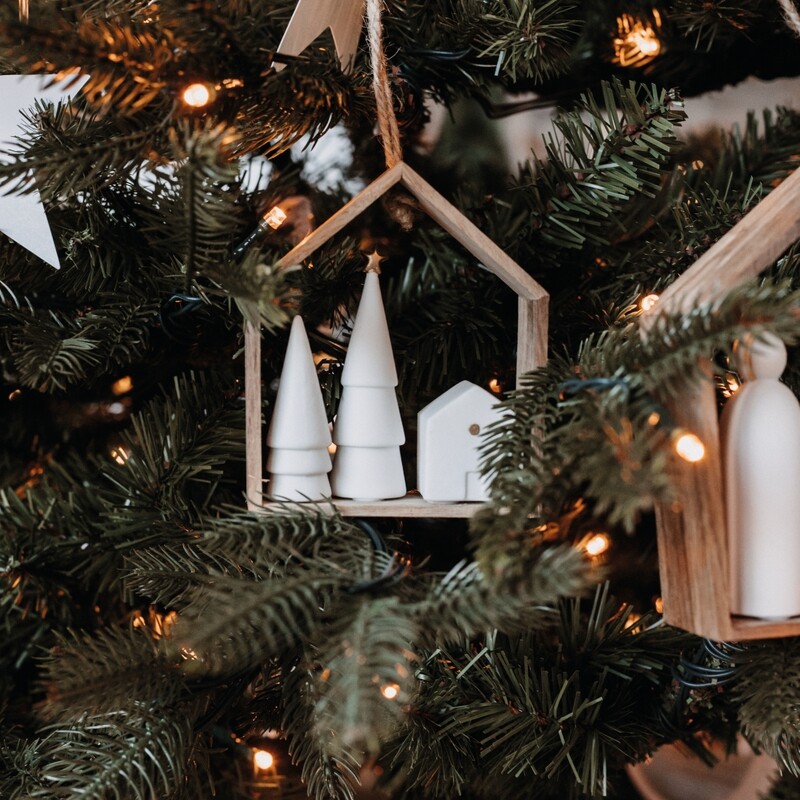 WINTERMÄRCHEN. HÄUSCHEN &quot;WALDHÜTTE&quot;