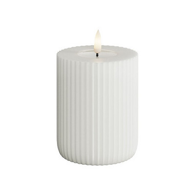 Weiße gerillte Kerze 7,5 x 10 cm