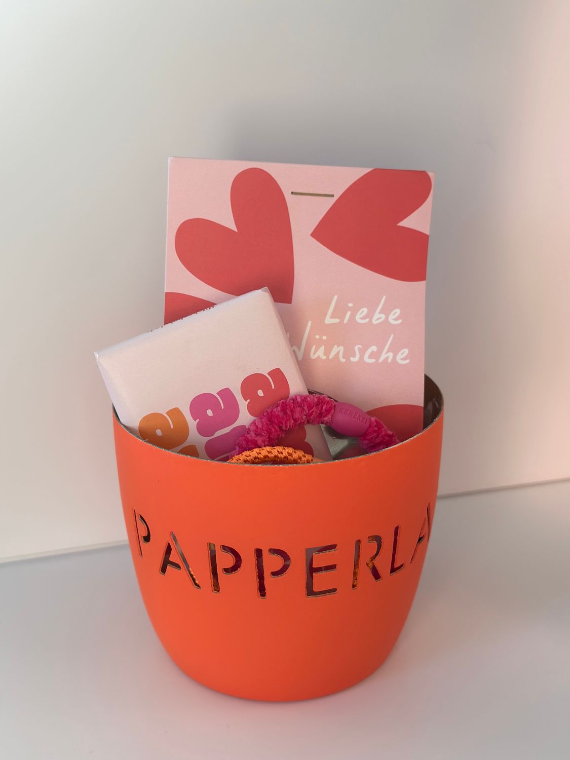 Teelicht mit Schoki und Gummibärchen + 2 Haargummis