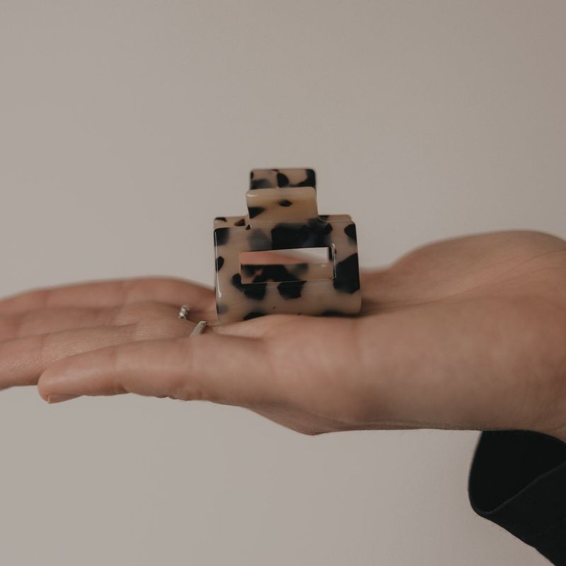 Haarspange eckig klein Leo