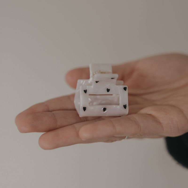 Haarspange eckig klein Herzen schwarz Pearl