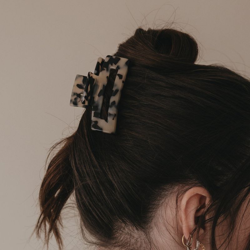 Haarspange eckig groß Leo