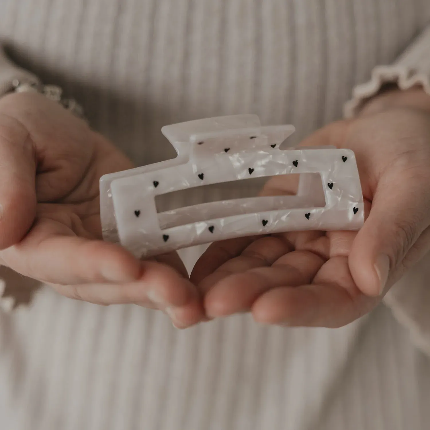 Haarspange eckig Maxi Herzen schwarz Pearl