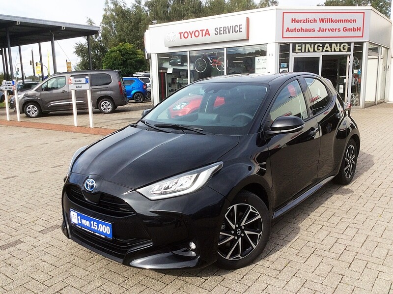 Toyota Yaris Hybrid 1.5 VVT-i Team Deutschland  *SOFORT LIEFERBAR*