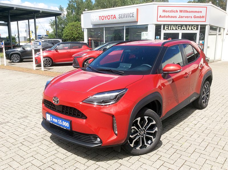 Toyota Yaris Cross Hybrid 130  1.5 VVT-i  Team Deutschland