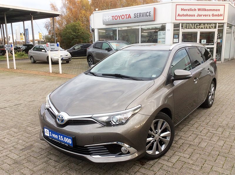 Toyota Auris 1.8 VVT-i Hybrid Automatik Touring Sports Executiv