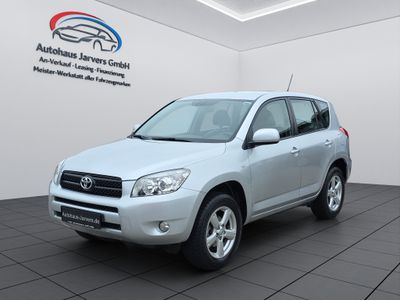 Toyota RAV 4 2.0 4x4 Automatik Executive Toyota RAV 4 2.0 4x4 Automatik Executive