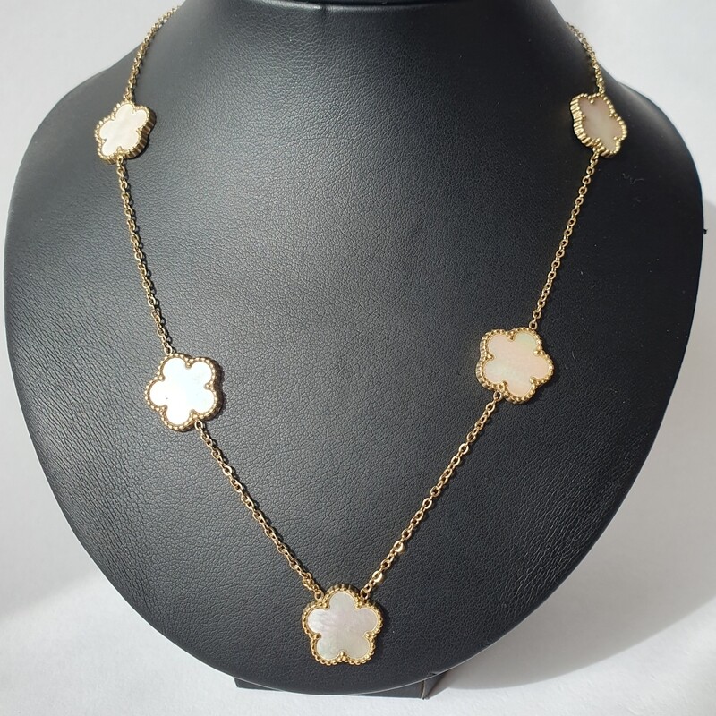 Collier 5 fleurs 