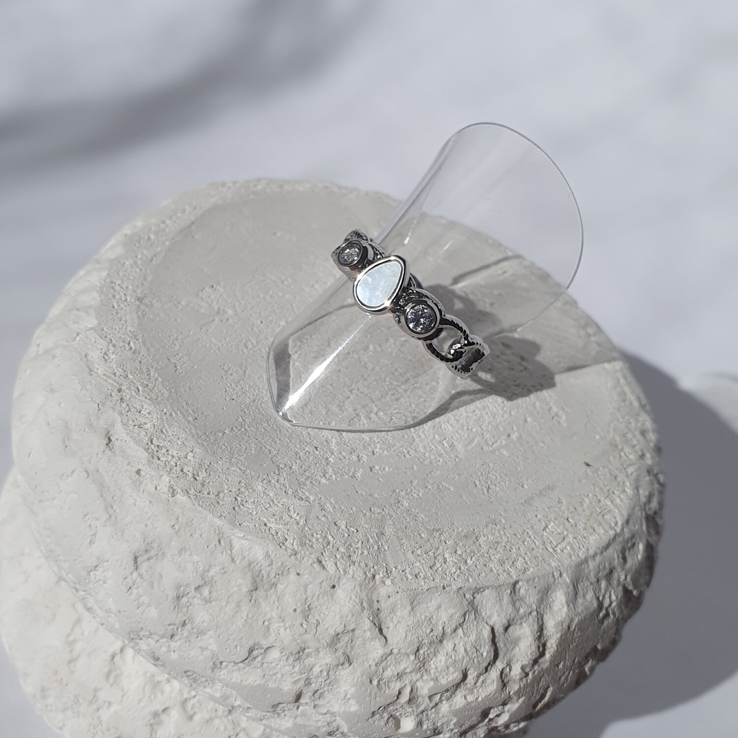 Bague maille et nacre 