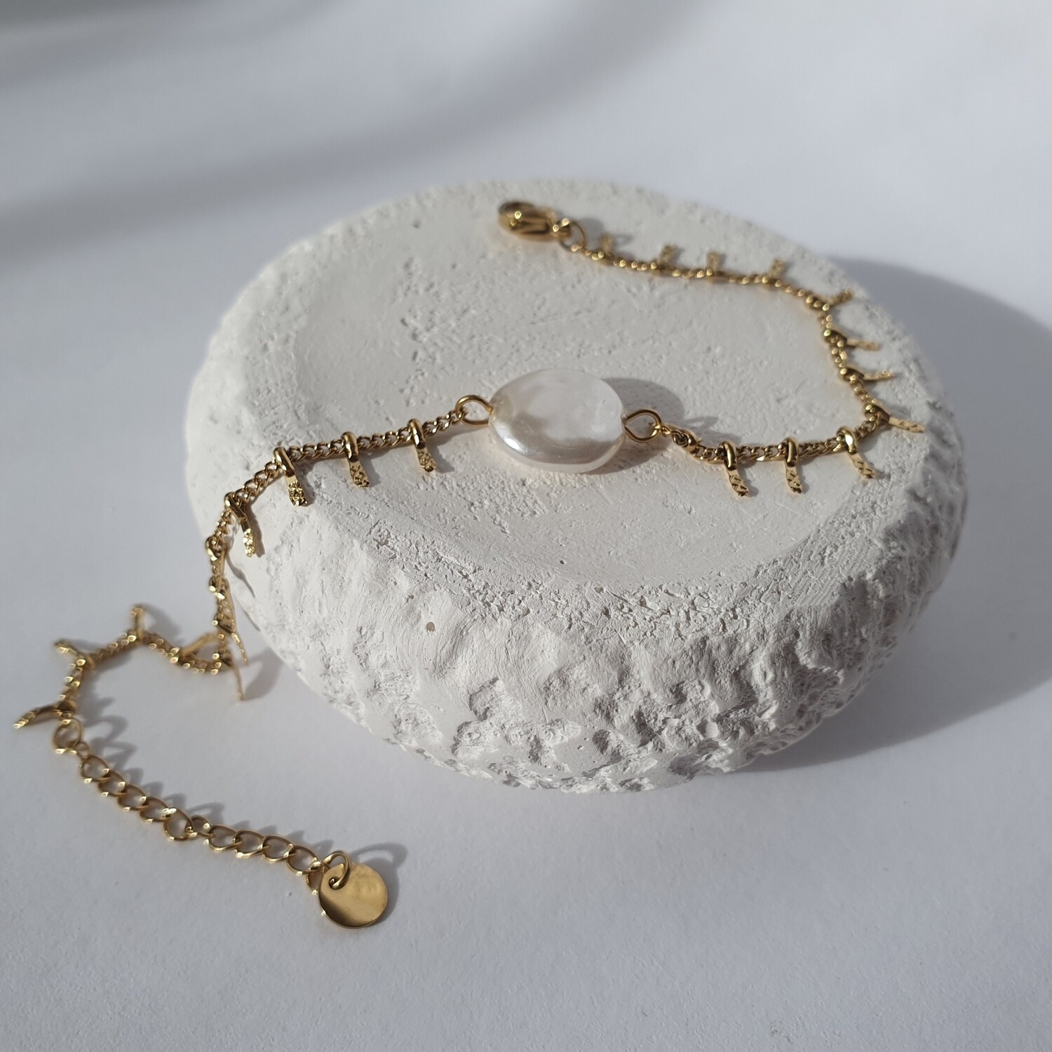 Bracelet pampille doré, perle d'eau douce