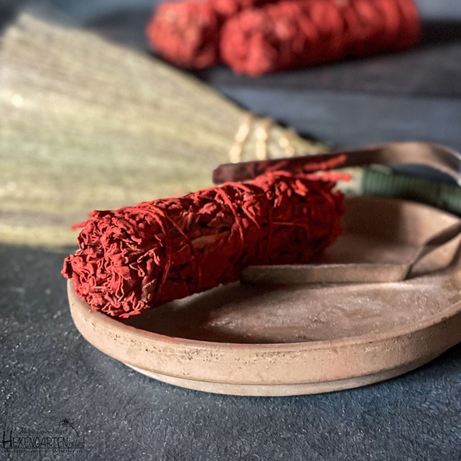 Weißer Salbei Bündel mit Drachenblut