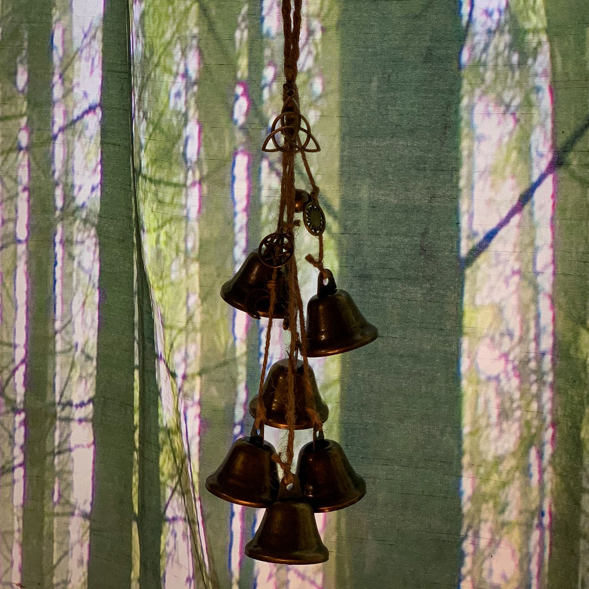 Hexenglöckchen mit 6 Glöckchen und Schutzsymbolen