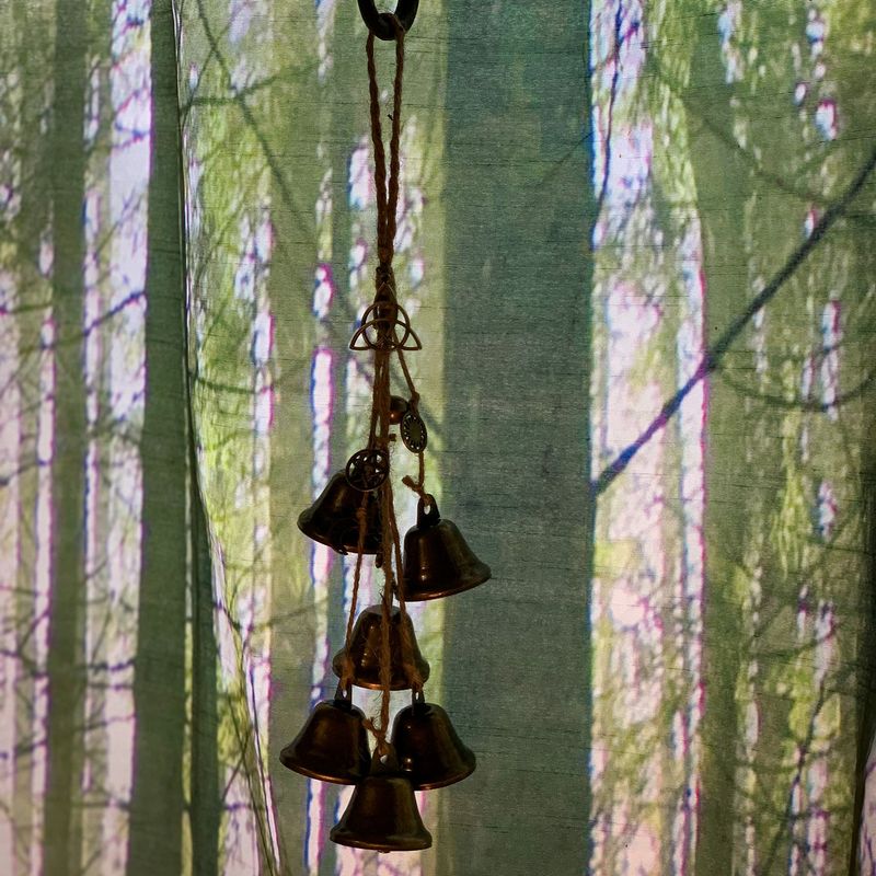 Hexenglöckchen mit 6 Glöckchen und Schutzsymbolen