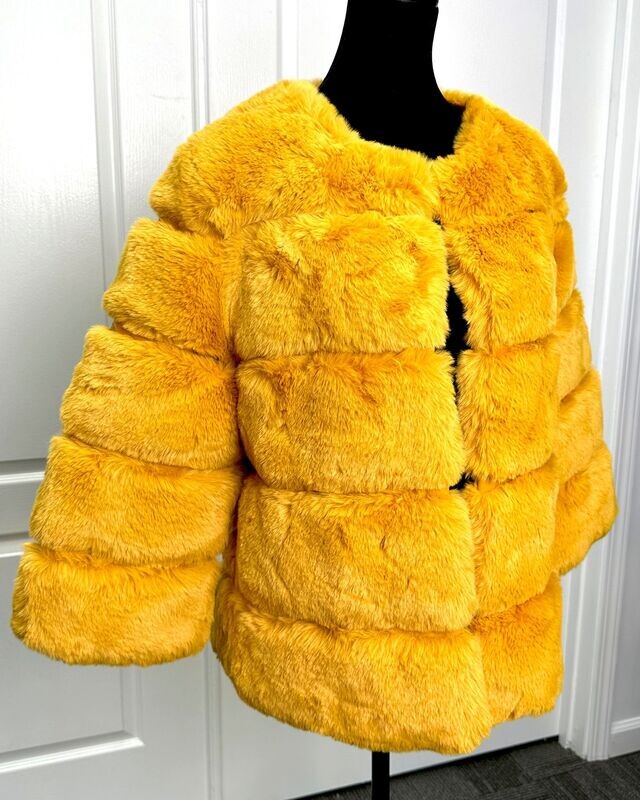 VIRGELINA Short Coat Yellow or Pink