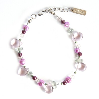 Freshwater and glass pearl bracelet