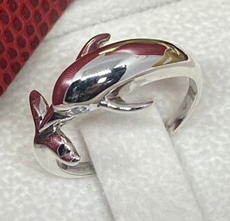 Dolphin Ring
