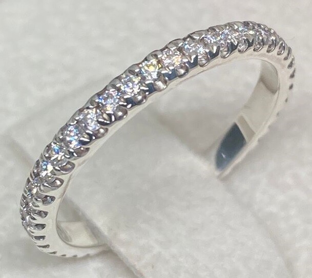Petite Studded Full Ring