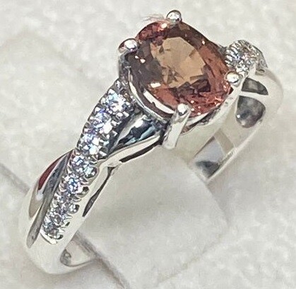 Crossover Ring