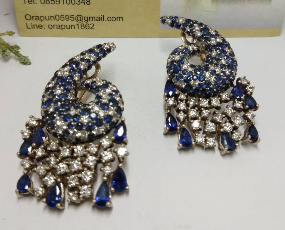 Shells with Raining Gems